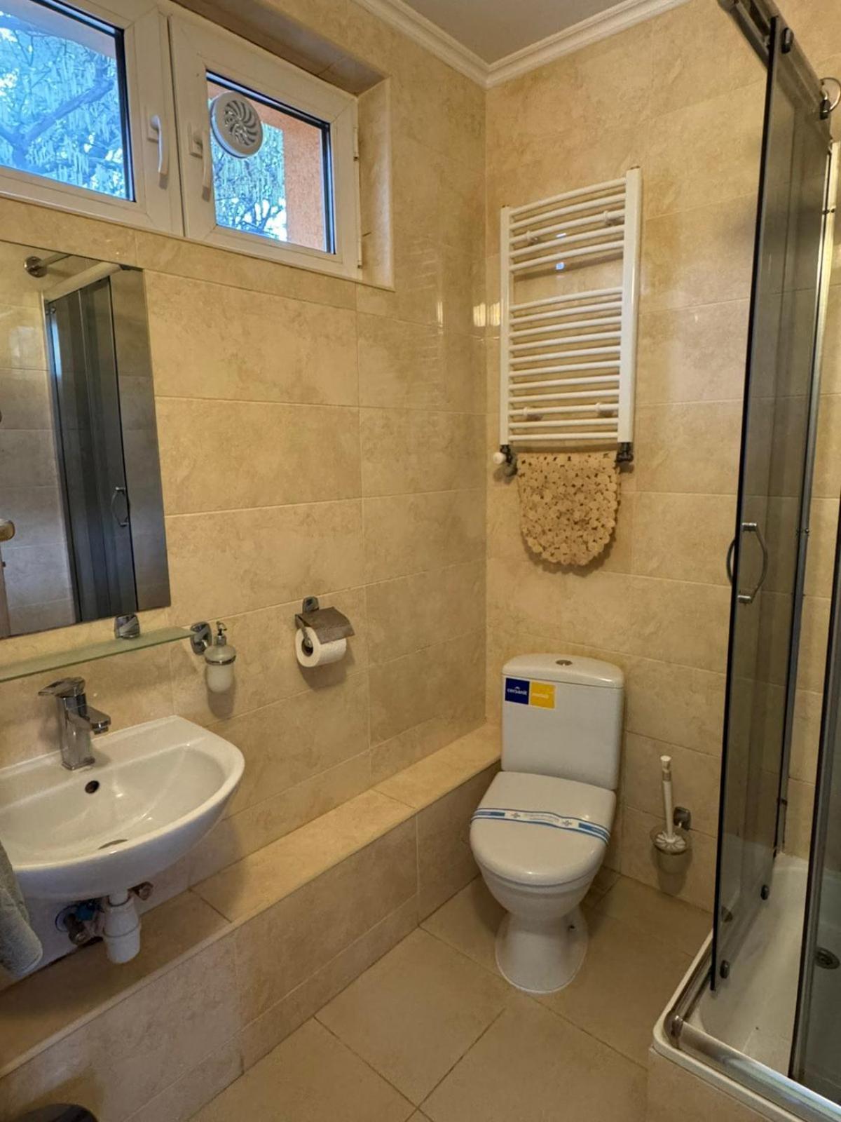 Arizona Hotel Użhorod Zewnętrze zdjęcie