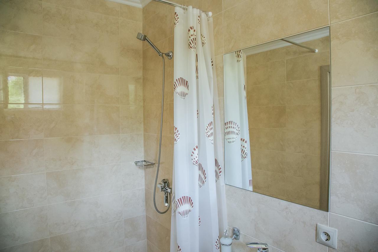 Arizona Hotel Użhorod Zewnętrze zdjęcie