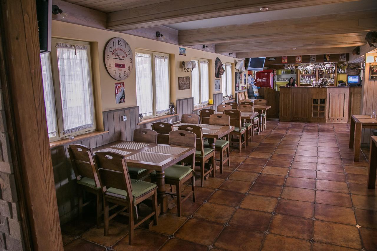 Arizona Hotel Użhorod Zewnętrze zdjęcie