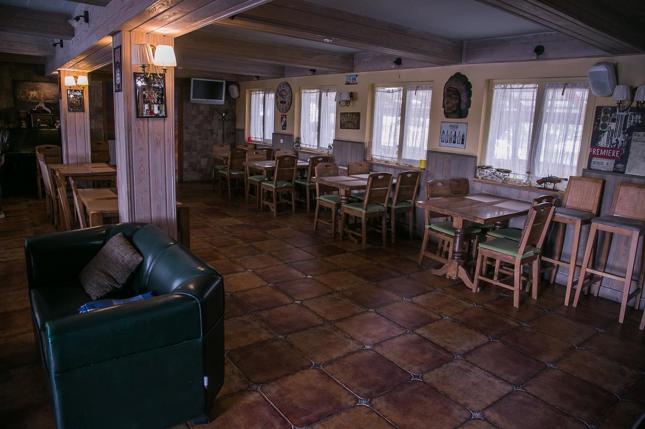 Arizona Hotel Użhorod Zewnętrze zdjęcie