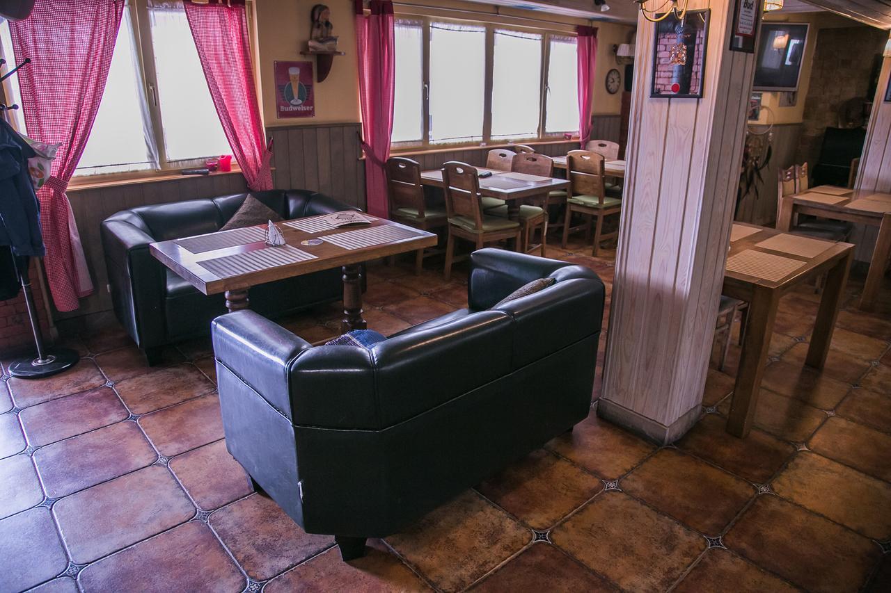 Arizona Hotel Użhorod Zewnętrze zdjęcie